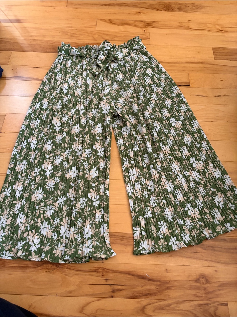 Alice Blue Green Floral Pleated Wide-Leg Pants with Paperbag Waist